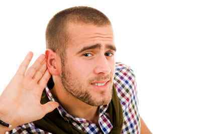 Які краплі від пробок у вухах вибрати для дітей і дорослих