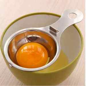 Як приготувати в домашніх умовах маски з яєць від зморшок? Найкращі рецепти