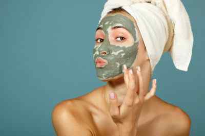 Як вибрати професійну маску від зморшок для сухої шкіри обличчя або зробити за рецептом в домашніх умовах?