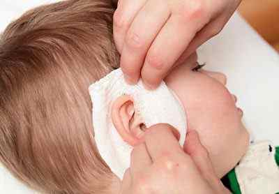 Як зробити компрес на вухо дитині і дорослому