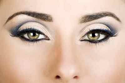 Зелено-карі очі: характер у чоловіків і жінок, значення такого кольору очей